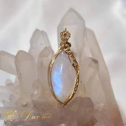 【ホワイトラブラドライト】WAペンダント